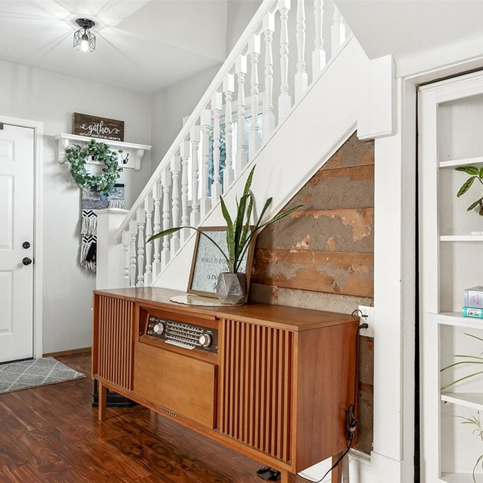 Charming Downtown Puyallup Home — photo 4