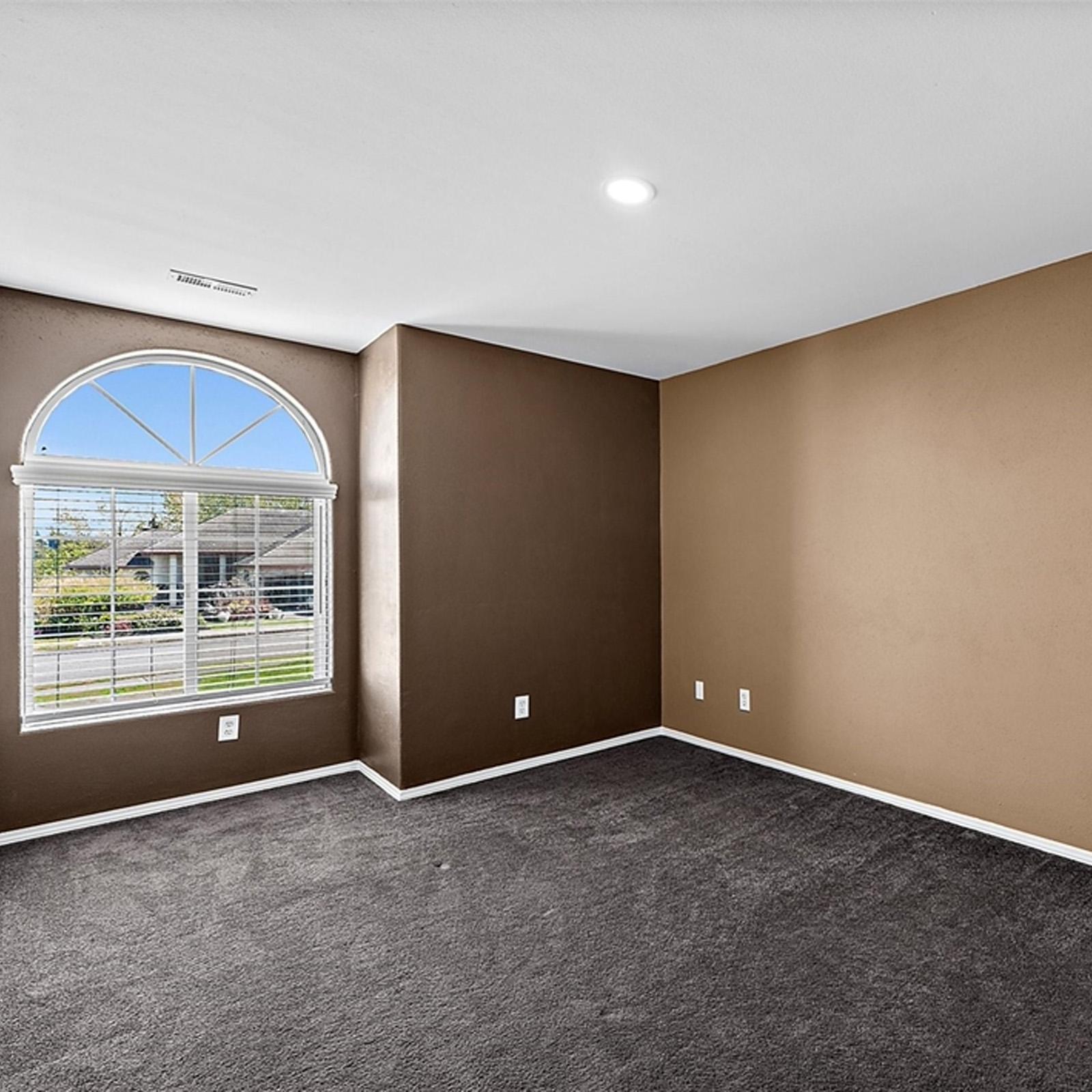 Entertainer's Dream Home with Pickleball Court — photo 4